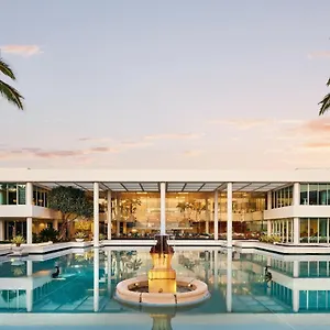 5* Курортный комплекс Sheraton Grand Mirage