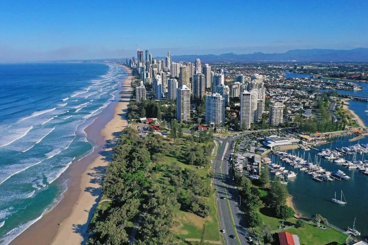 De Ville Apartments Gold Coast 4*,