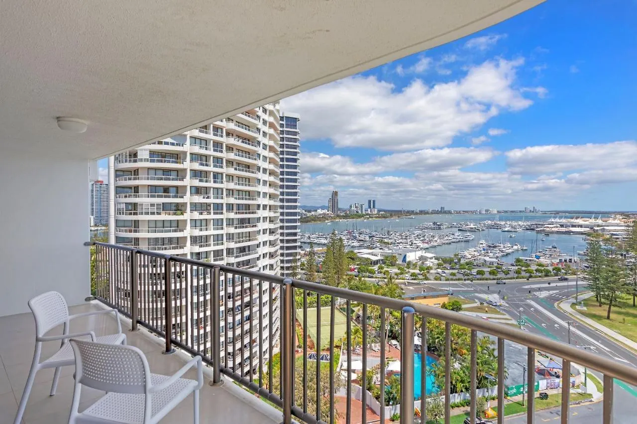 De Ville Apartments Gold Coast Aparthotel